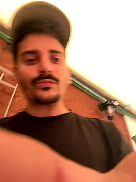 Snapshot of mrtnivnn chatting on 11/02/25, 09:50 mrtnivnn online show from 11/02/25, 09:50