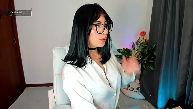 Silvanna-Moree online show from 04/09/26, 01:49