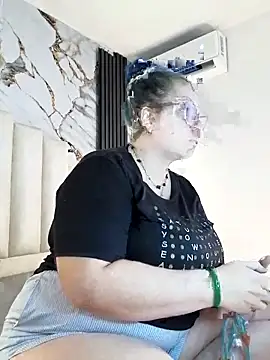 mollieblue69 online show from 09/30/25, 12:32