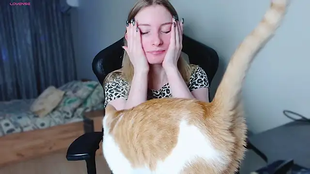  whiteprincess online show from 11/06/25, 10:49