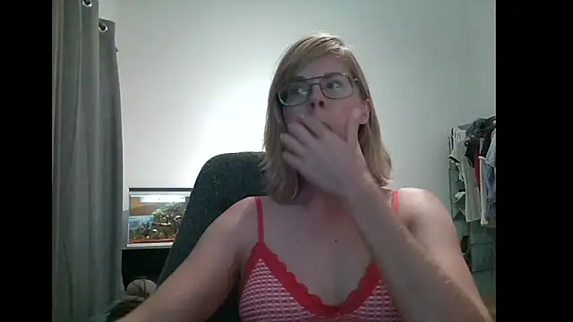 Snapshot of SavannaGirly chatting on 03/05/25, 05:08 SavannaGirly online show from 03/05/25, 05:08