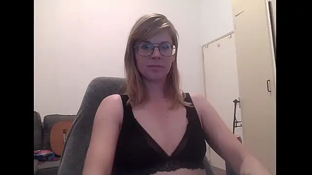 SavannaGirly online show from 01/11/26, 07:24