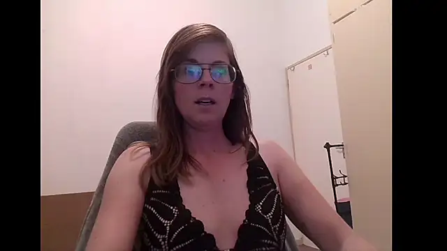 Snapshot of SavannaGirly chatting on 05/05/26, 04:37 SavannaGirly online show from 05/05/26, 04:37