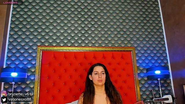 VallerieJones online show from 02/28/25, 11:12