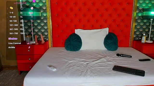 VallerieJones online show from 12/05/25, 02:03