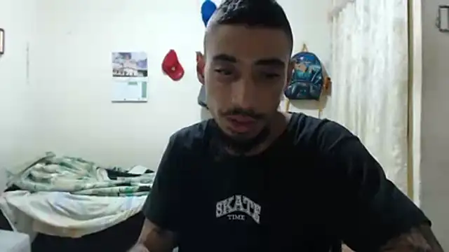 emiliano hottt online show from 04/19/26, 06:35