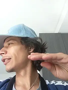 swagbabysk8 online show from 01/14/26, 04:56