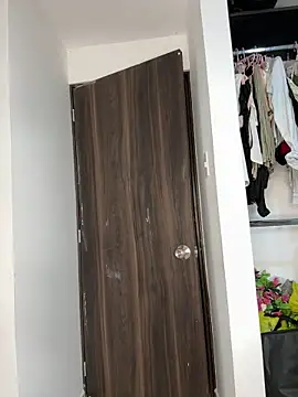 jailyncam  online show from 04/21/26, 02:51