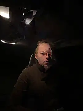 Girlnina-1995 online show from 12/20/25, 05:25