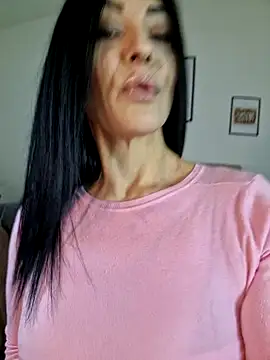 Snapshot of AryaSummersReal chatting on 03/03/25, 08:38 AryaSummersReal online show from 03/03/25, 08:38