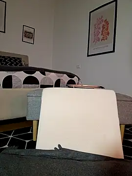 AryaSummersReal online show from 11/06/25, 08:21