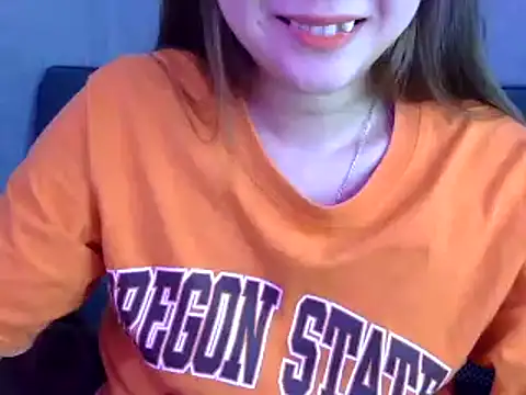 Snapshot of Bee_2k chatting on 01/02/25, 08:17 Bee 2k online show from 01/02/25, 08:17