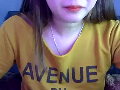 Snapshot of Bee_2k chatting on 01/10/25, 05:37 Bee 2k online show from 01/10/25, 05:37