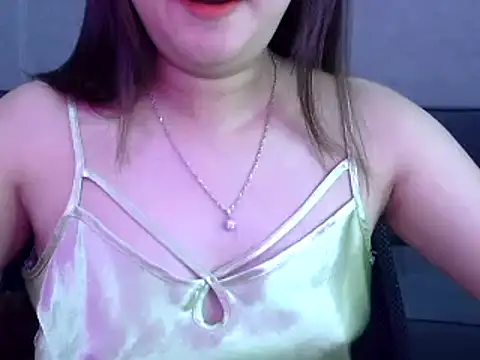 Snapshot of Bee_2k chatting on 01/20/25, 05:15 Bee 2k online show from 01/20/25, 05:15