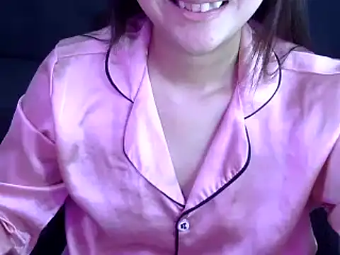 Snapshot of Bee_2k chatting on 10/03/25, 04:31 Bee 2k online show from 10/03/25, 04:31