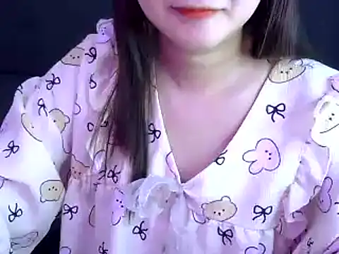 Snapshot of Bee_2k chatting on 10/05/25, 04:22 Bee 2k online show from 10/05/25, 04:22