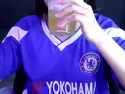 Snapshot of Bee_2k chatting on 10/12/25, 04:55 Bee 2k online show from 10/12/25, 04:55