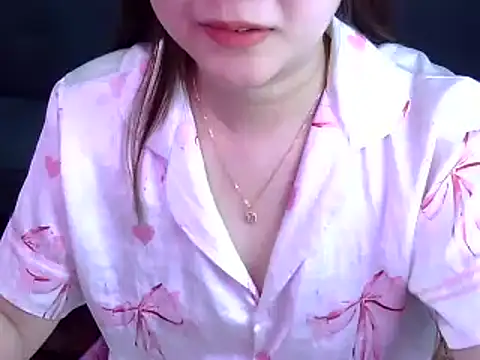 Snapshot of Bee_2k chatting on 02/02/26, 04:55 Bee 2k online show from 02/02/26, 04:55