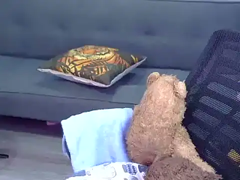 Snapshot of Bee_2k chatting on 02/04/26, 05:02 Bee 2k online show from 02/04/26, 05:02