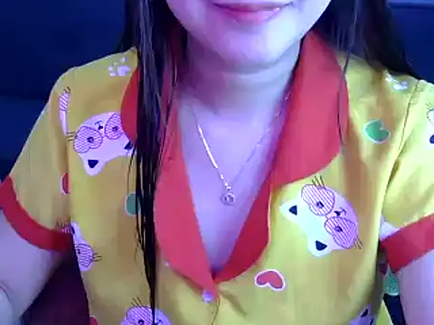 Snapshot of Bee_2k chatting on 02/05/26, 05:12 Bee 2k online show from 02/05/26, 05:12