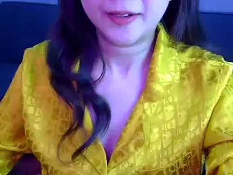 Snapshot of Bee_2k chatting on 02/27/26, 04:56 Bee 2k online show from 02/27/26, 04:56