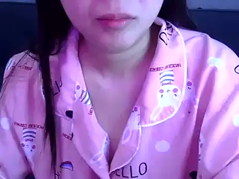 Snapshot of Bee_2k chatting on 07/02/26, 04:29 Bee 2k online show from 07/02/26, 04:29