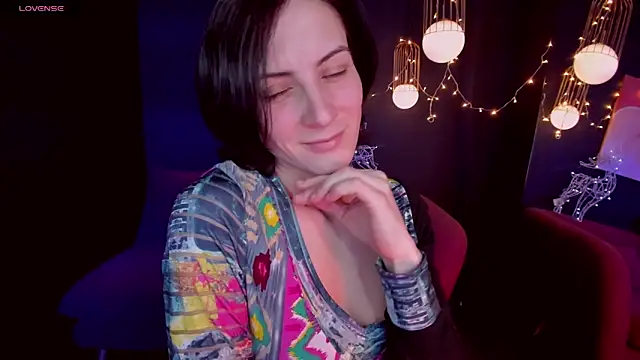 LorenDaze online show from 12/28/24, 02:10