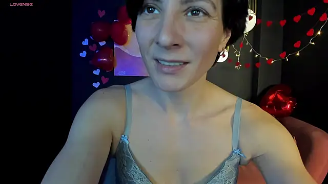 LorenDaze online show from 02/15/25, 05:07