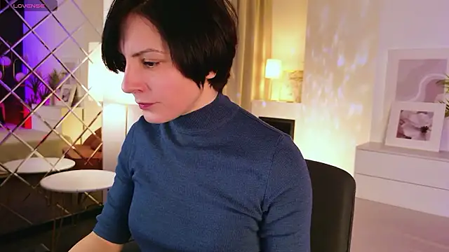 LorenDaze online show from 02/14/26, 07:49