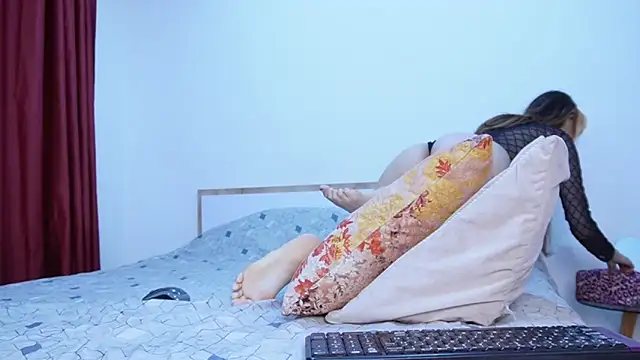 lola vlad online show from 02/26/26, 10:31