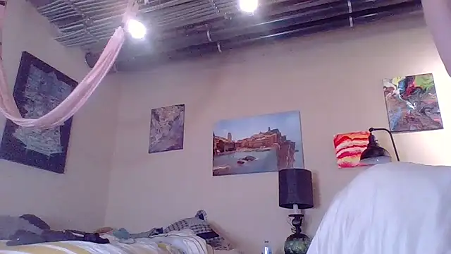 eatmeplease44 online show from 03/24/26, 04:23