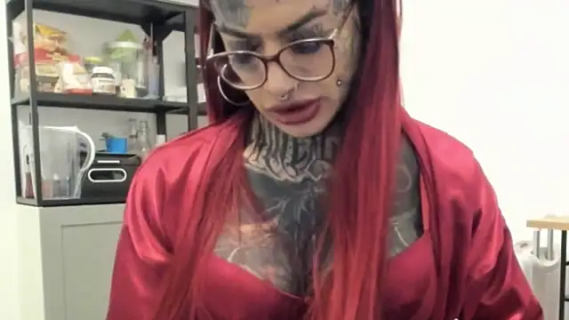 Snapshot of tamarapervert chatting on 12/21/25, 07:43 tamarapervert online show from 12/21/25, 07:43