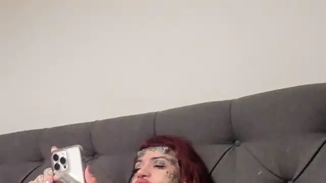 Snapshot of tamarapervert chatting on 03/10/26, 11:21 tamarapervert online show from 03/10/26, 11:21