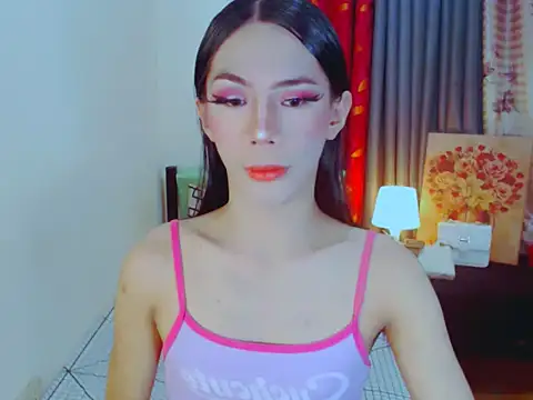 Snapshot of ELLIZABETHFORCUMXX chatting on 10/21/25, 02:07 ELLIZABETHFORCUMXX online show from 10/21/25, 02:07