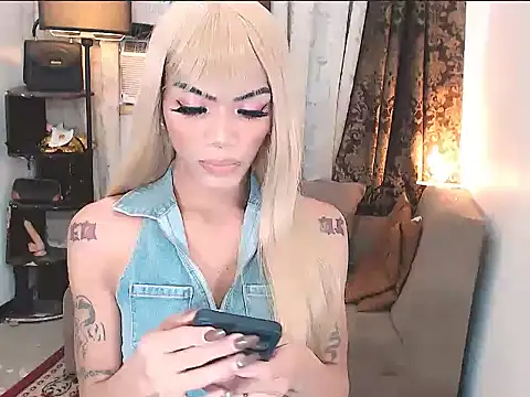 ELLIZABETHFORCUMXX online show from 02/05/26, 09:36