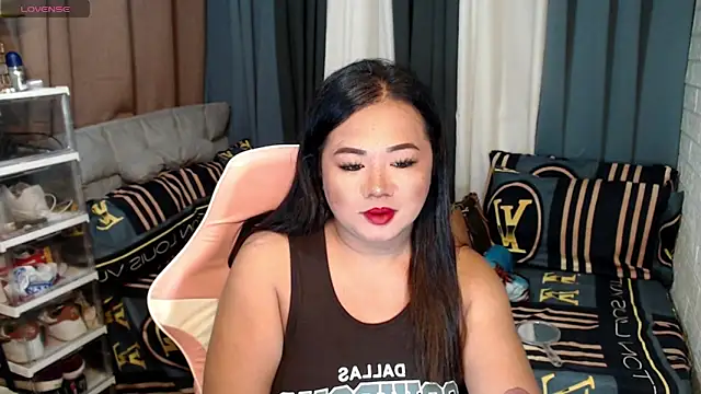 Snapshot of MagnificatMistress chatting on 01/19/25, 06:00 MagnificatMistress online show from 01/19/25, 06:00