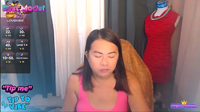 Snapshot of MagnificatMistress chatting on 11/24/25, 01:27 MagnificatMistress online show from 11/24/25, 01:27