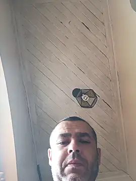 Snapshot of skypemarktt13 chatting on 12/14/25, 11:26 skypemarktt13 online show from 12/14/25, 11:26