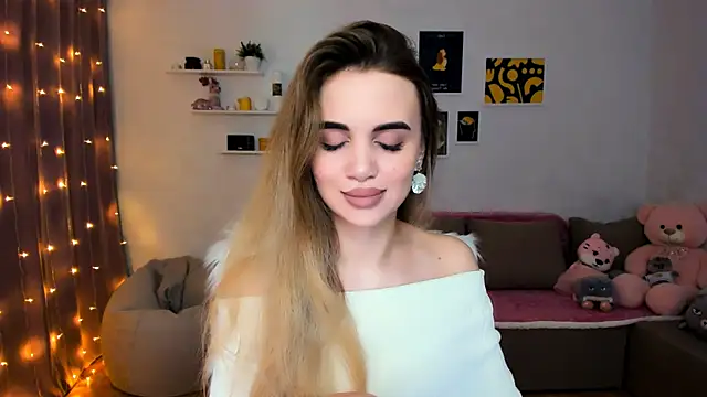 Snapshot of aPieceOfJoy chatting on 12/20/24, 08:34 aPieceOfJoy online show from 12/20/24, 08:34