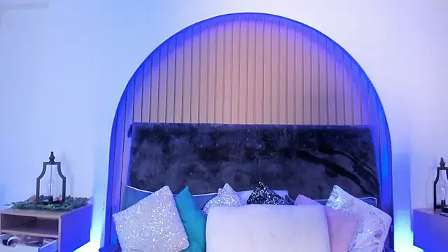 Karlagonzales  online show from 04/16/26, 07:36