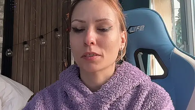 karo123421 online show from 02/14/26, 12:13