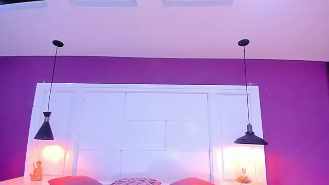 Snapshot of SilvanaCapelli chatting on 02/21/25, 04:29 SilvanaCapelli online show from 02/21/25, 04:29