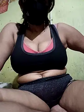 Snapshot of ambika29 chatting on 09/24/25, 11:24 ambika29 online show from 09/24/25, 11:24