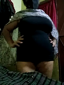 Snapshot of ambika29 chatting on 09/28/25, 05:40 ambika29 online show from 09/28/25, 05:40