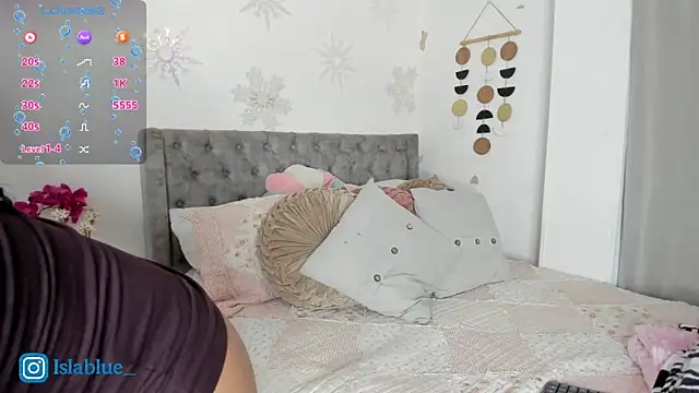 Kianna   online show from 05/28/26, 10:07