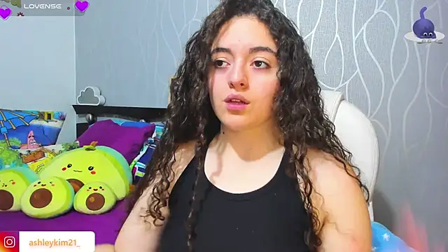 Snapshot of AshleyKim_ chatting on 12/01/25, 09:42 AshleyKim online show from 12/01/25, 09:42