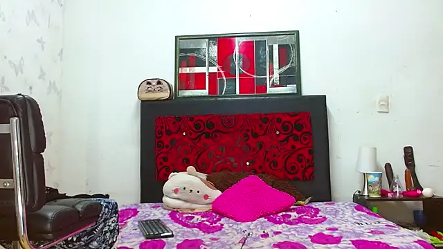 LexiStone  online show from 03/17/25, 05:45