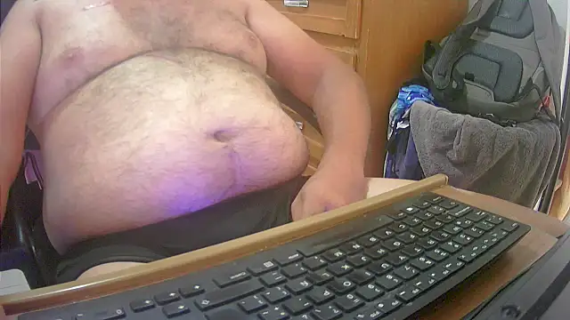 Snapshot of pmartemo chatting on 10/09/25, 08:18 pmartemo online show from 10/09/25, 08:18