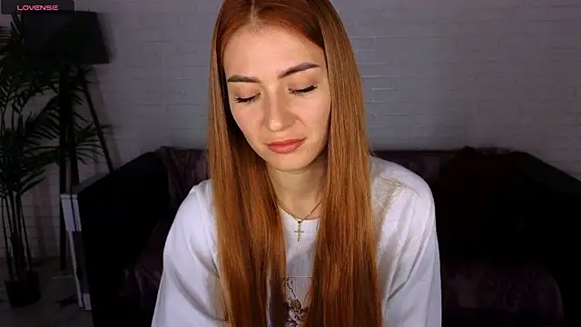 Adelyna Bird online show from 12/06/24, 07:32