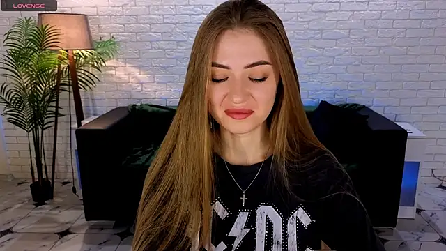 Adelyna Bird online show from 03/09/25, 07:23